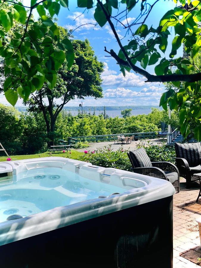 Bed and Breakfast La Demeure Du Capitaine Neuville Exterior foto